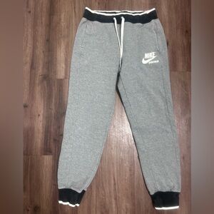 Nike Women’s Light Gray Sweatpants and Navy Blue